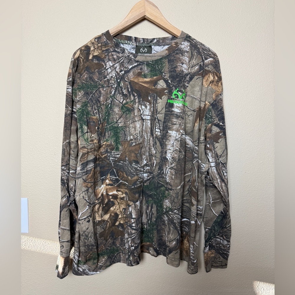 Realtree Vintage Camo Green Decal Long Sleeve Size XL
